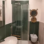 Duca Di Maqueda Nel Pieno Centro Dell Citta' A 5 Minuti Dalla Stazione Degli Autobus E Dei Treni Bed & Breakfast 3*